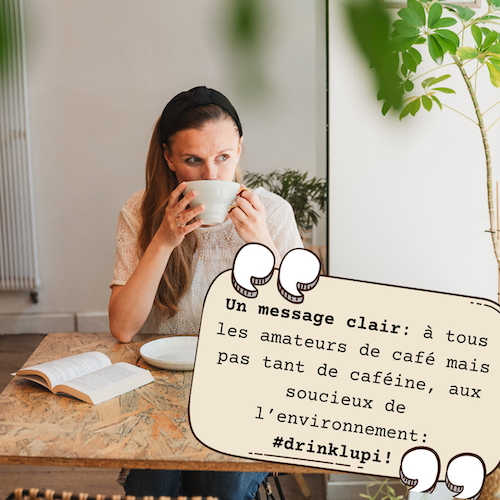 Fondatrice de Lupi Coffee en train de boire un café de lupin
