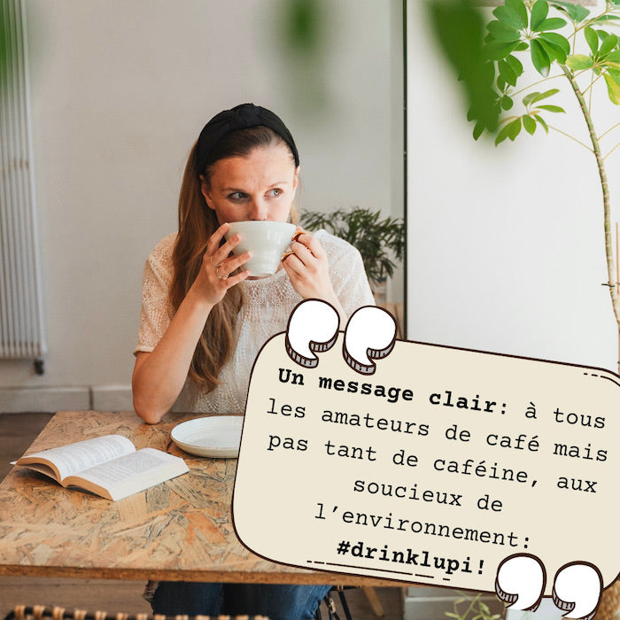La fondatrice de Lupi Coffee Anaïs Marescaux en train de boire un café